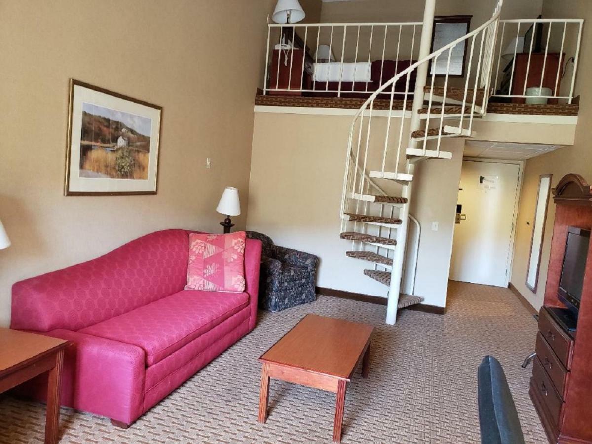 Hotel Chateau Resort & Conference Center 3*